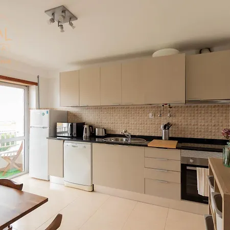 Baleal Beach Stay Гостевой дом 3*